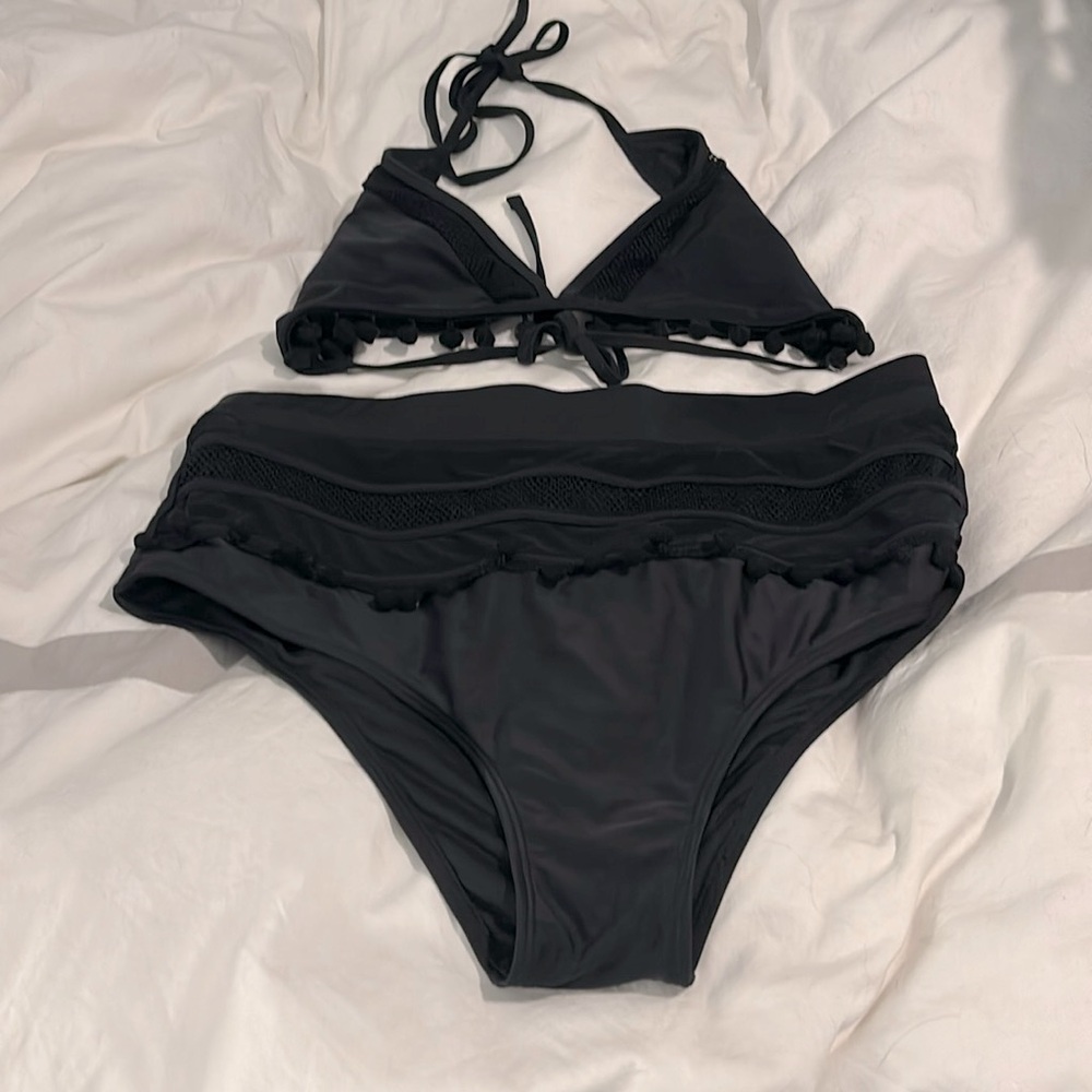 Amazon High waist Bikini with triangle top. Size XL